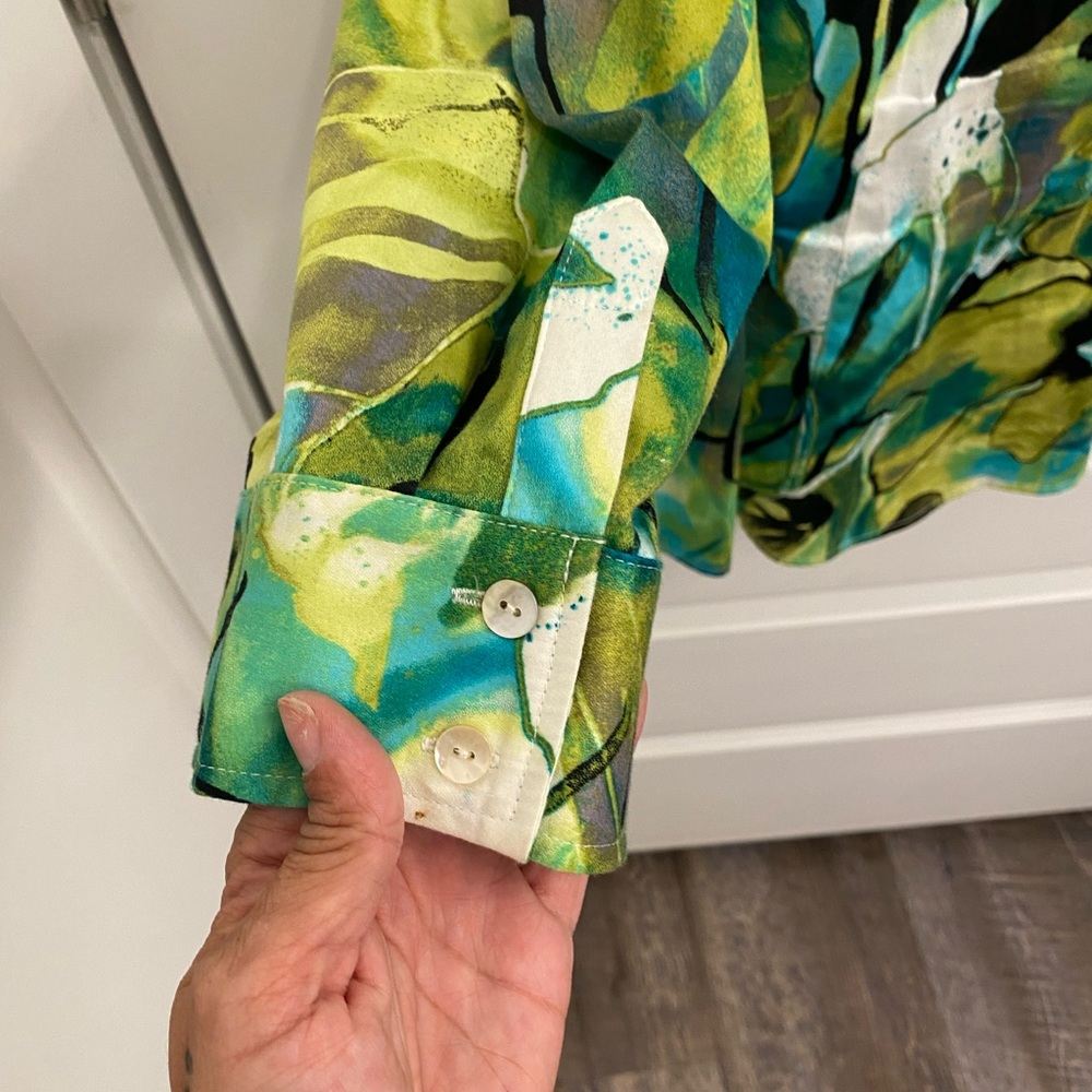 Additions by Chico’s Abstract Blouse - Picture 5 of 7